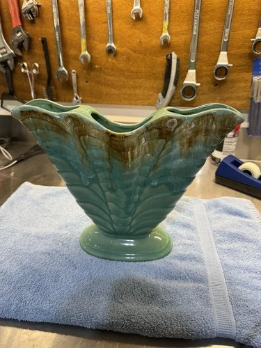 Rrpco Robinson Ransbottom Gladiola Vase