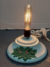 Ancien socle lumineux sapin de Noël céramique seule feuille de houx et baies diamètre 8"