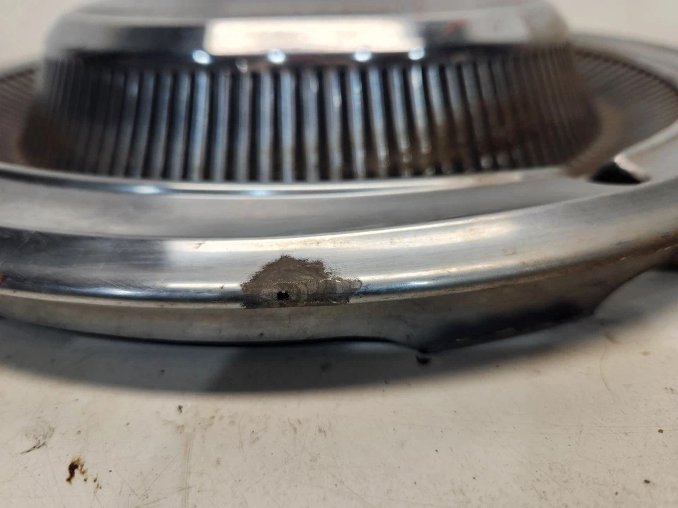 Cubierta de rueda Dodge Pickup 100 1977-78 - 15"/aluminio/ranura 40 *rasguños* Foto 3 de 4