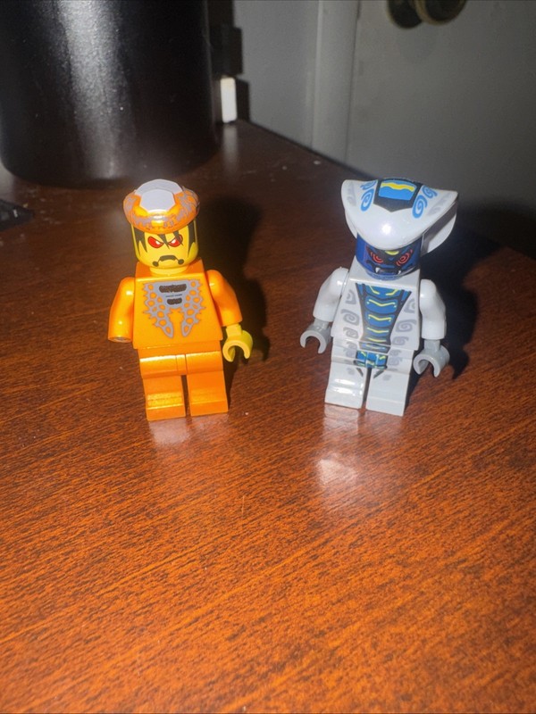 lego minifigures