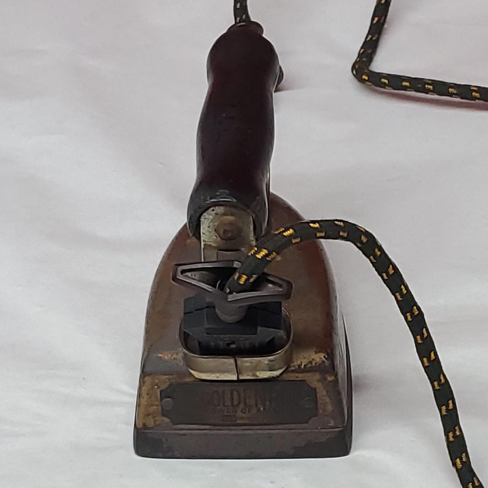 Antique Goldenrod Collectible Vtg Electric Clothes Iron Dover Mfg Company Ohio