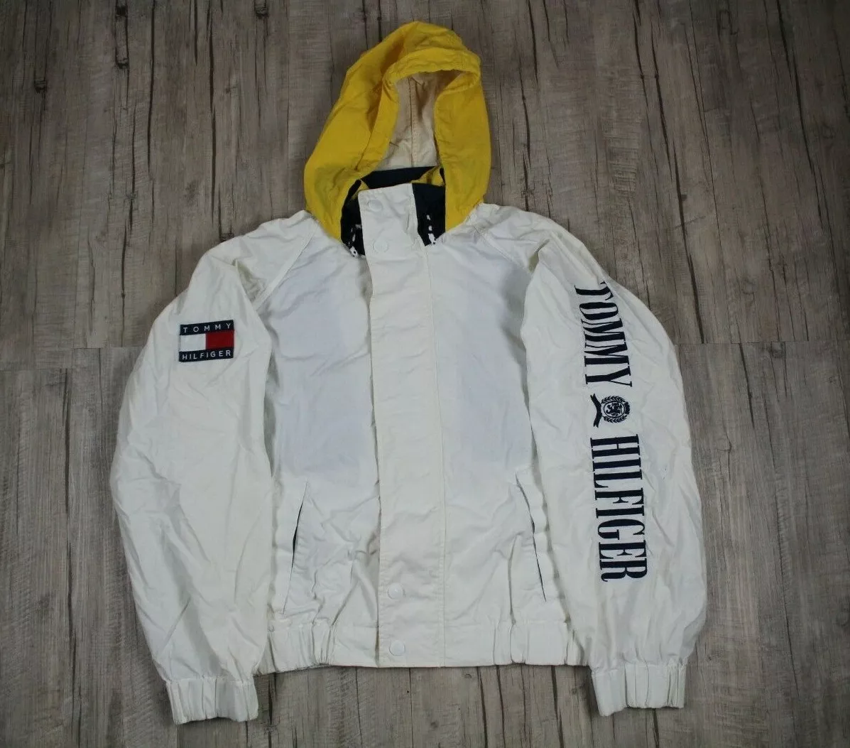 Vintage Tommy Hilfiger Spell Out Big Flag White Sailing Jacket Large