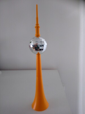 Modell berliner Fernsehturm klein 20 cm hoch  Gelb / Silber Kugel