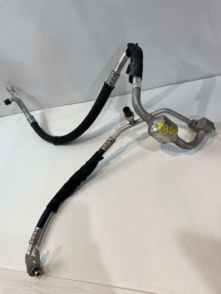 Manguera de succión de descarga de aire acondicionado 2,5 L Chevy Colorado 2017-2020 84069777 OEM Foto 3 de 4