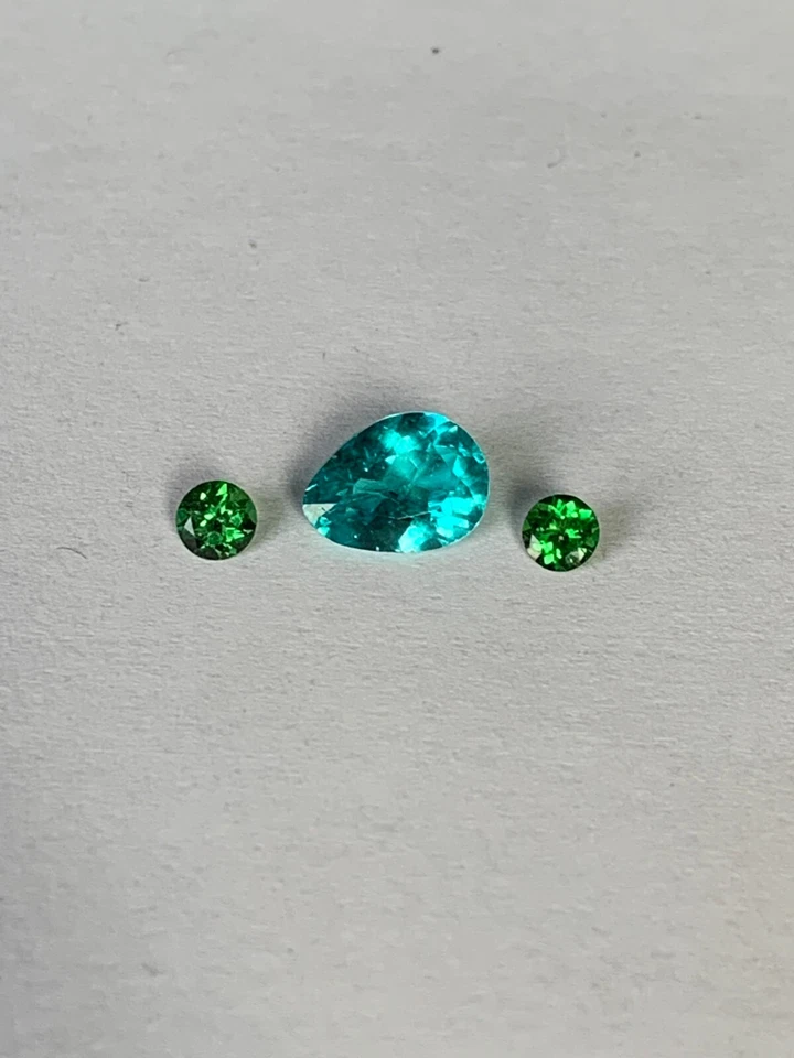 Andy's Gem Garage Sale - 2ct Pear Apatite/ Chrome Tourmaline Combo - Natural! - Image 3 of 4