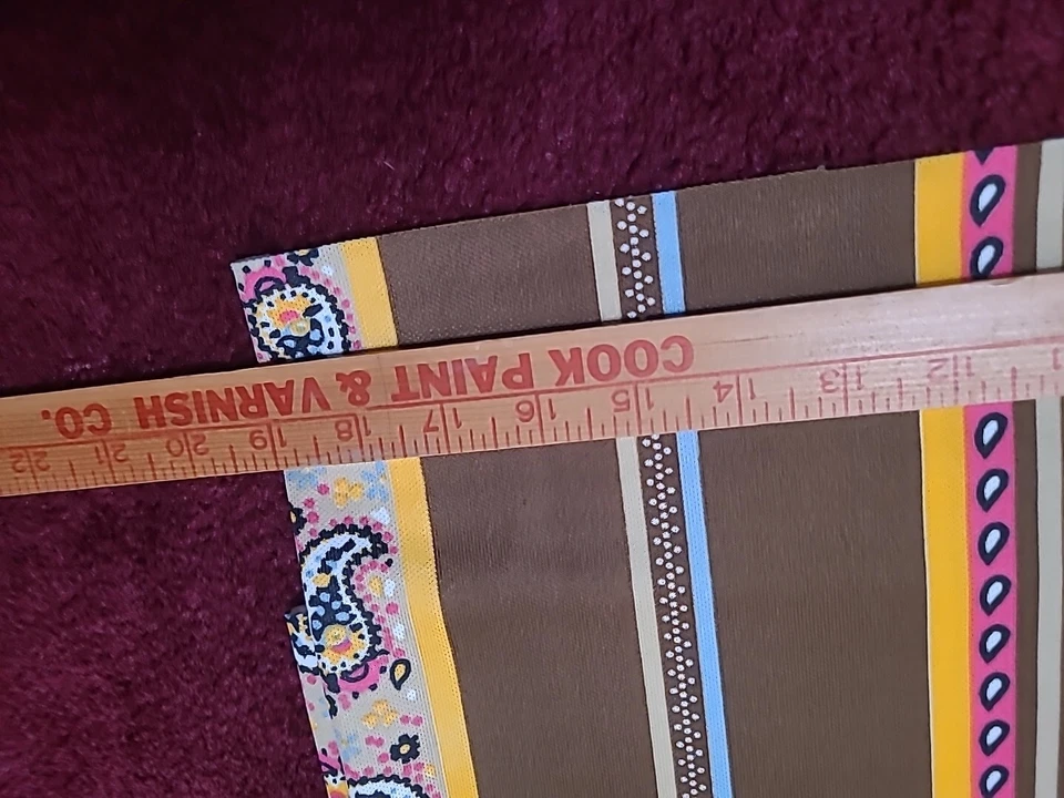 Vintage Polyester Double Knit Fabric 70s  1.5 Yards 36" W Granny Core - Image 3 of 4