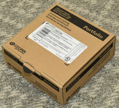 Cooper Lighting Portfolio EC6B10208030 LED SRS 6'' Cyl