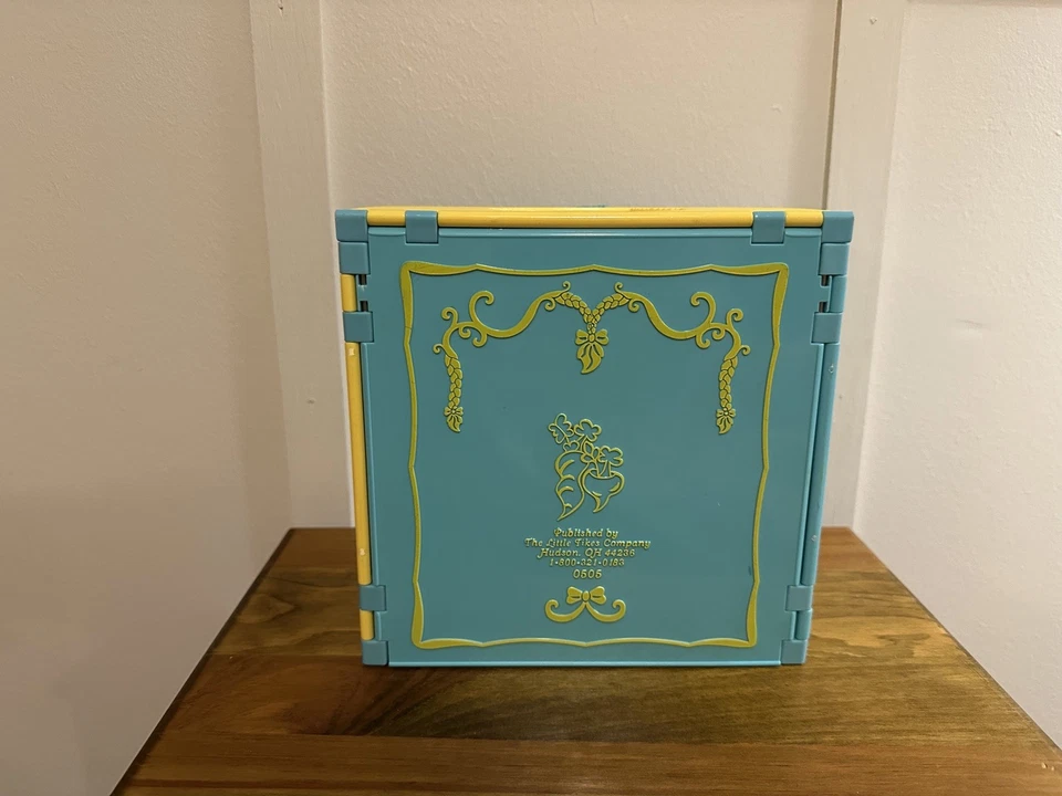 Raro juego de libros de juguete Little Tikes Rapunzel And The Lovely Locks  Foto 2 de 4