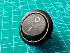 Multicomp Pro SPST On-Off Rocker Switch, Round Panel Mount, 15A @ 125VAC