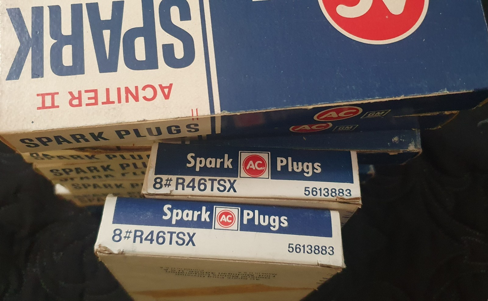 NOS AC Delco spark plugs R46TSX NEW 5613883