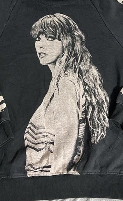 Taylor Swift Eras Tour Hoodie Mens Large Black Graphic Pullover Concert Merch