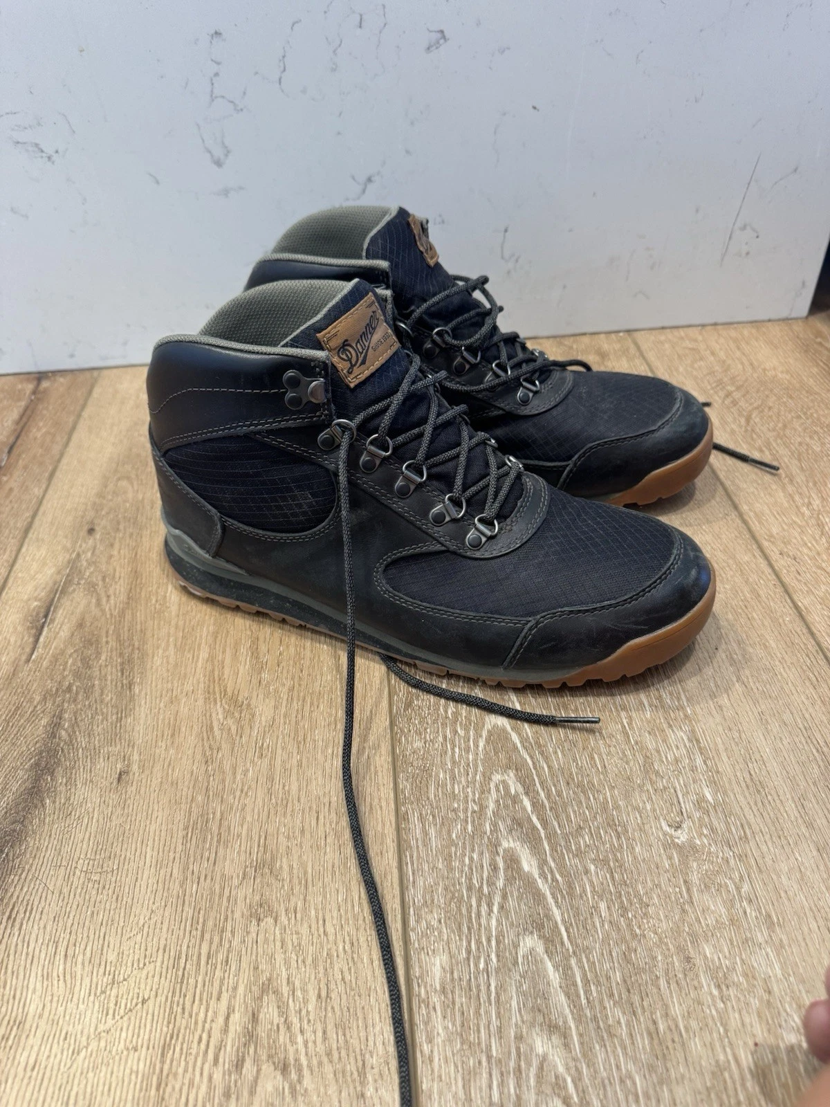 Men's Danner Jag II Mid Night Hiking Boots size 10.5
Opens in a new window or tab