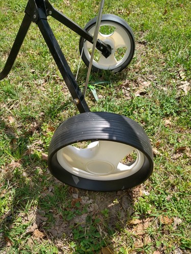2 WHEEL GOLF CLUB BAG CART LIGHTWEIGHT COLLAPABLE W/SCORECARD HOLDER - GOOD COND - Picture 10 of 15
