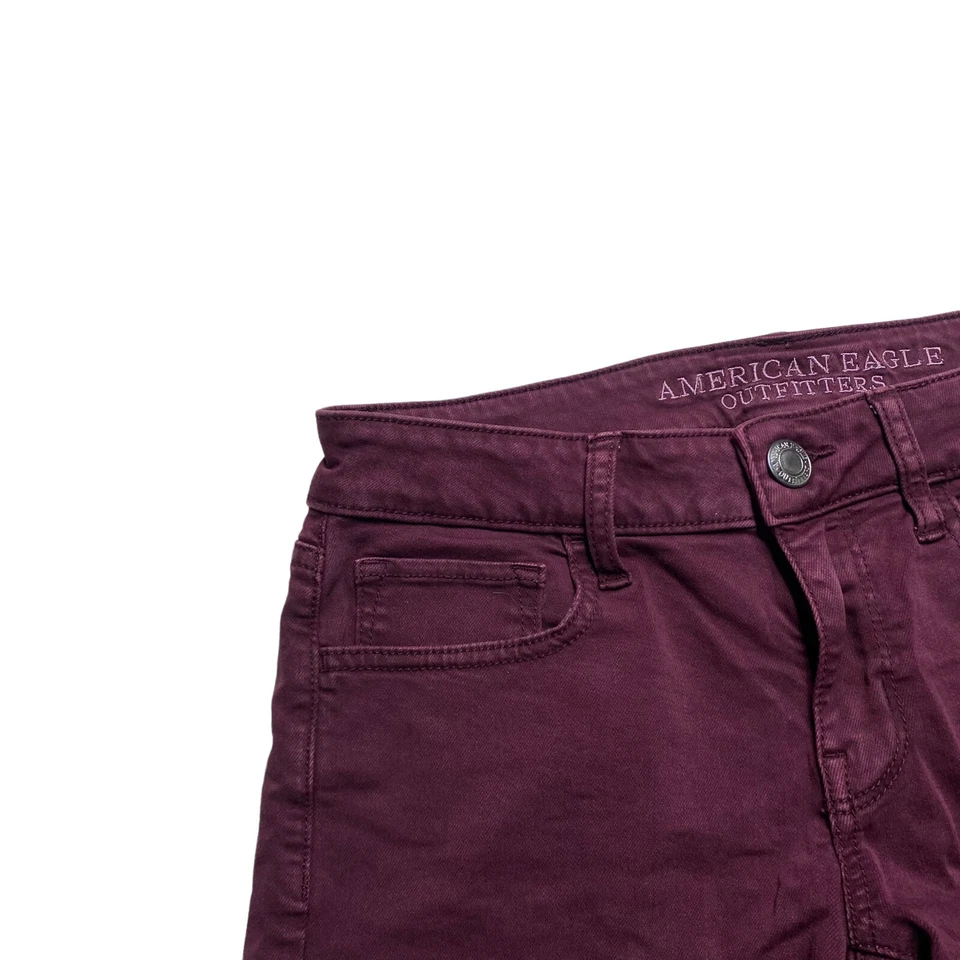 Pantalones Cortos American Eagle Para Mujer Talla 4 Midi Súper Elastizados Granate AEO Sarga Tiro Bajo Foto 4 de 4