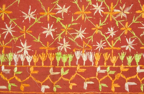Authentic Vintage Indian From Punjab Phulkari Floss Hand Embroidered Bagh Shawl - Picture 2 of 11