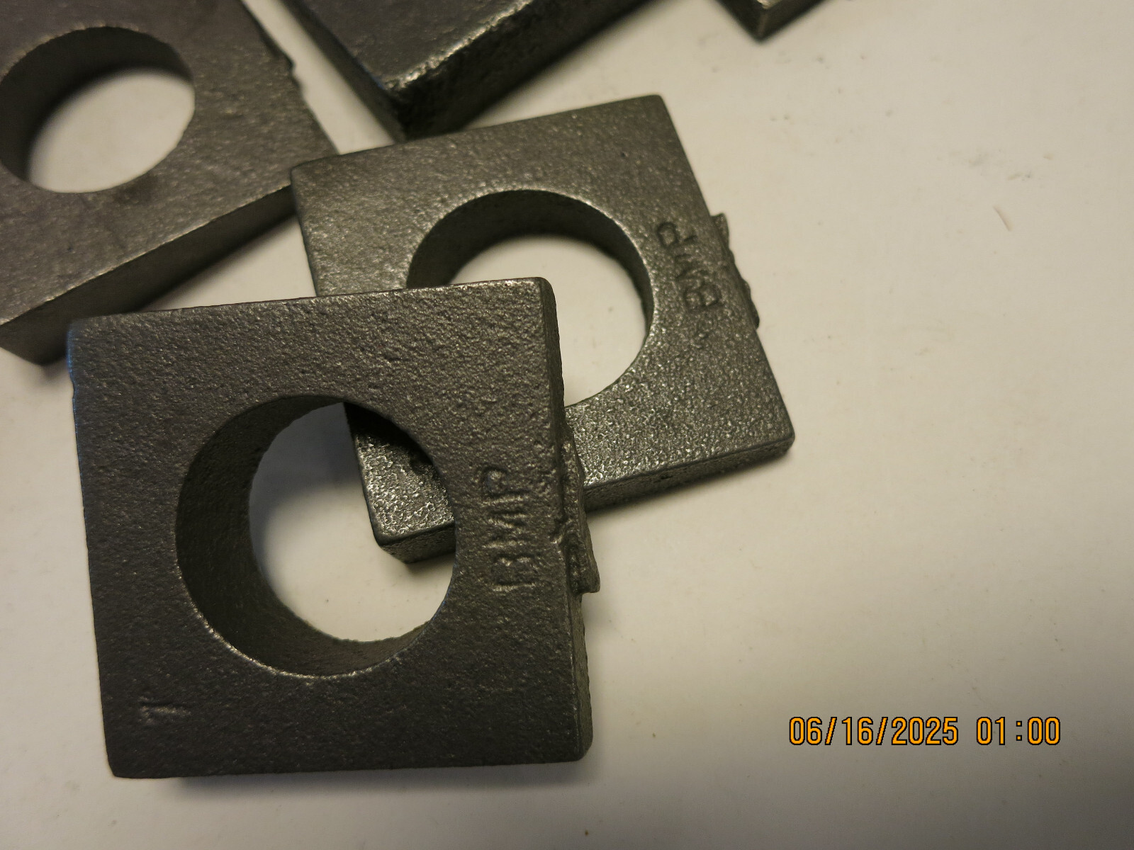 1" Beveled Square Washer Malleable Plain Lot of 20  New