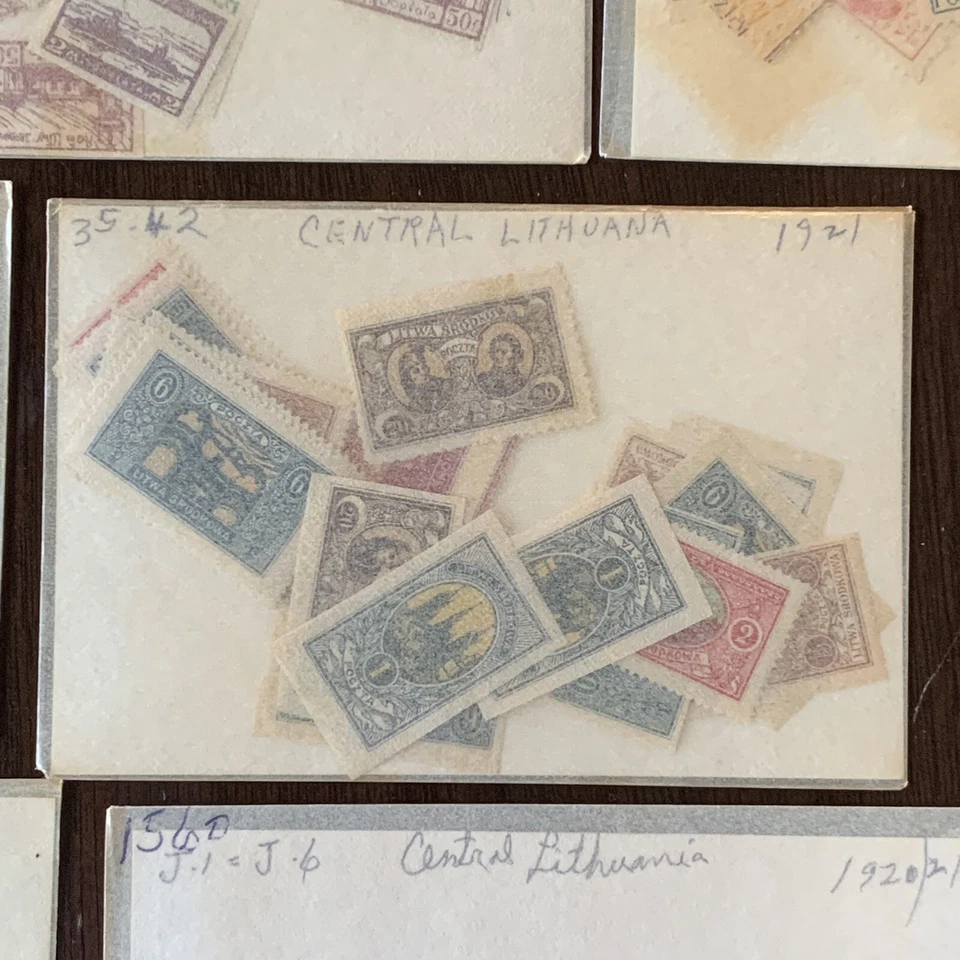 1920-1921 GRAN LOTE DE SELLOS M&U CENTRAL LITUANIA LOTE EN VIDRIERAS - Imagen 2 de 4