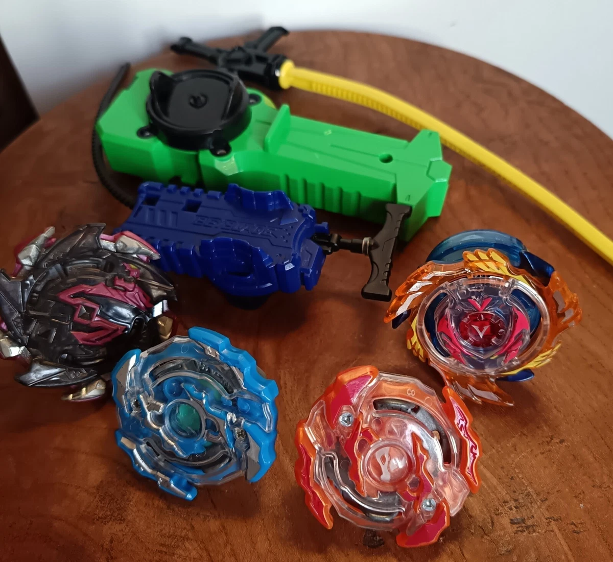 Lots de jouets Beyblade d'occasion : Articles d'Occasion en ligne | Achat Seconde Main