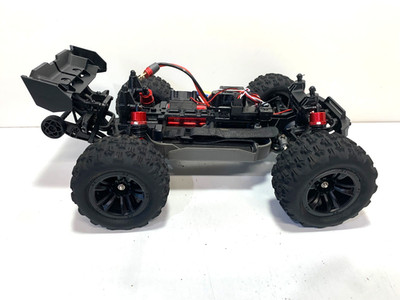 MJX HYPER GO H16 MT 1:16 MONSTER TRUCK SEE VIDEO