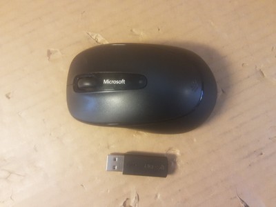 Microsoft Maus Model: 1416 Wireless Mouse 2000 + USB EMPFÄNGER