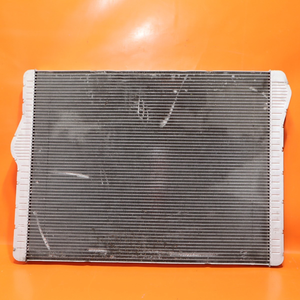 ROLLS ROYCE GHOST WRAITH DAWN RADIATOR 2010 2011 2012 2013 2014 2019 7601831 OEM