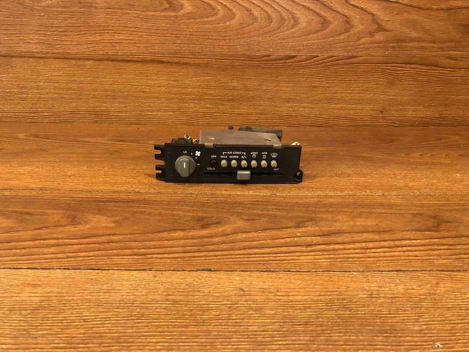 Pontiac Fiero 1984-1988 delantero aire acondicionado climatizador calentador panel de interruptores OEM Foto 2 de 4