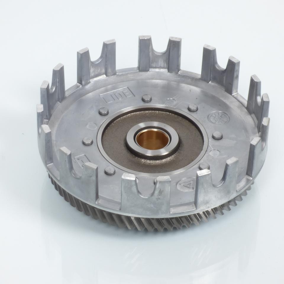 Cloche d embrayage P2R moto pour reparer une Aprilia 50 RS fatiguee