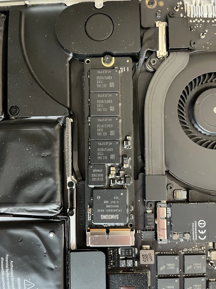 Apple MacBook Pro 11,4 | A1398 | 15,4" | i7-4770HQ | 16 GB | 256 GB SSD - Bild 3 von 4