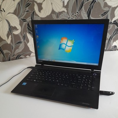 Toshiba Satellite C55-C-1M9 Laptop 15,6'' 240GB SSD RAM 4GB WINOWS 7 Gebraucht Gut 