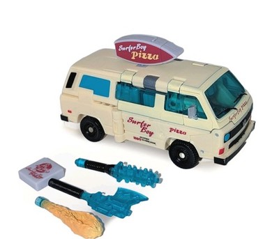 Transformers collaboration Crossovers Stranger Things Code Red Voyager Figure 
