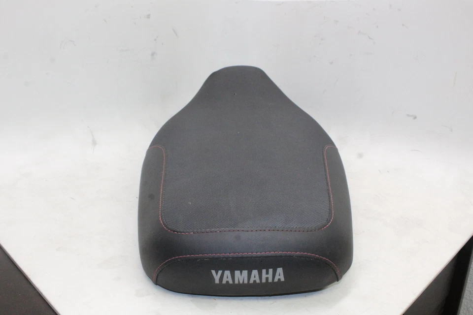 Yamaha Zuma 125 Yw125 2009-14 almohadilla de asiento del conductor delantero silla de montar fabricante de equipos originales Foto 2 de 4