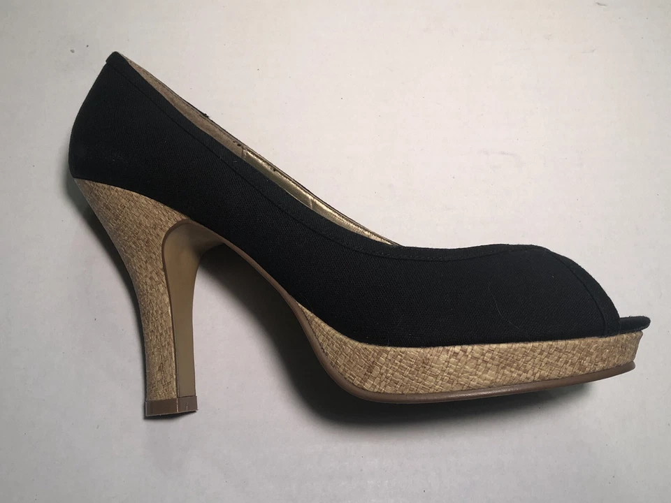 Bombas de salto alto pretas com plataforma de tecido marrom 4" por MADDEN GIRL - Tamanho 10 - Imagem 3 de 4