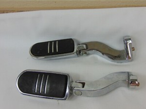 CHROME HARLEY DAVIDSON MOTORCYCLE FOOT PEG & MOUNT LOT PASSENGER MALE MOUNT 