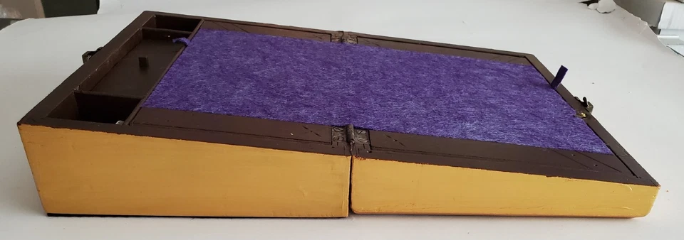 Escritorio pendiente de madera vintage / escritorio de regazo victoriano con pegatina de Little Yosemite Foto 4 de 4