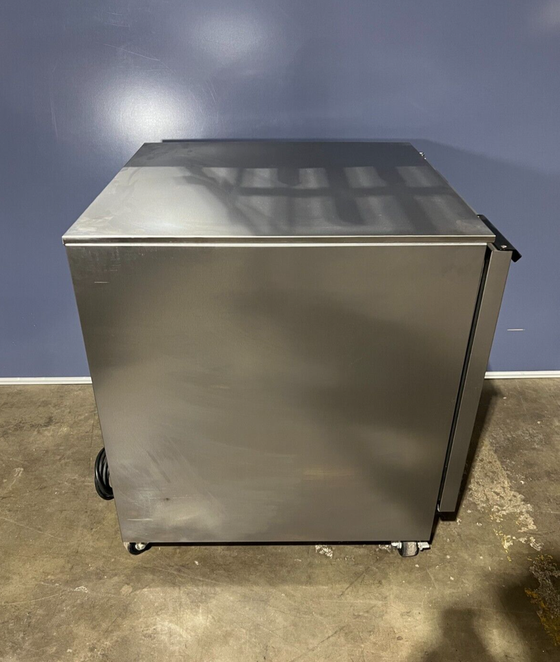 Beverage Air UCR27A23 27" Undercounter Refrigerator eBay