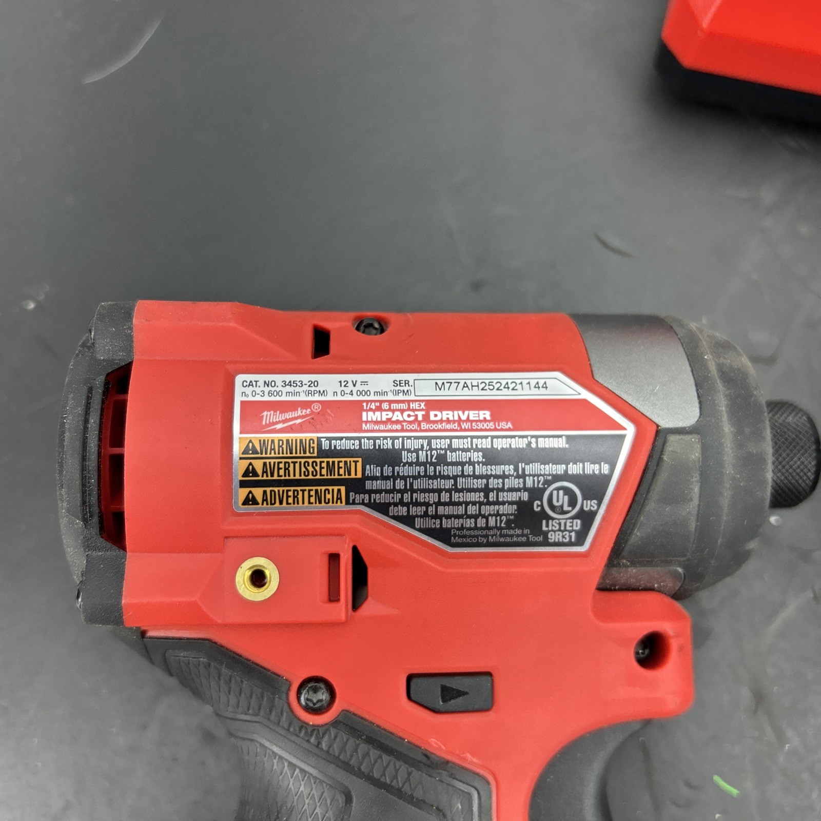 Milwaukee M12 Subcompact Brushless 2-Tool Combo Kit  w/ charger (No Batteries) alternate view 4