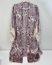 VICTORIA'S SECRET Satin Floral Lace Trim Open Kimono Robe Lace M/L