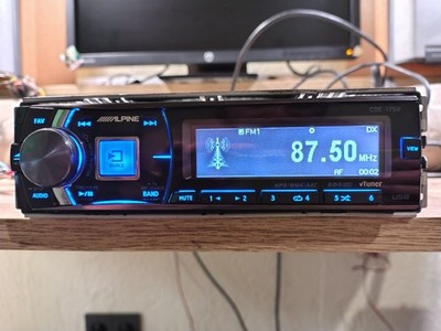 Alpine CDE-175R Car Stereo Mobile Media Station Fully Working Great Shape