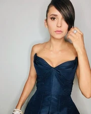 NINA DOBREV 8x10 PHOTO #343 WM