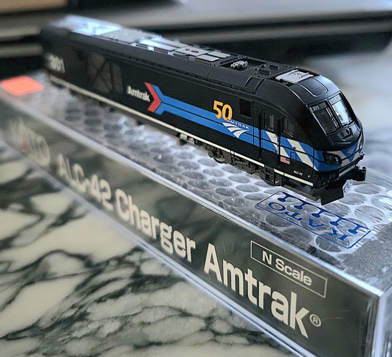 New N-Scale Kato ALC-42 Charger 176-5060 Amtrak Day One #301 DCC and Sound Ready
