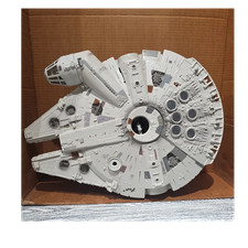 Star Wars Millennium Falcon Starship Replica Vehicle Spaceship Model