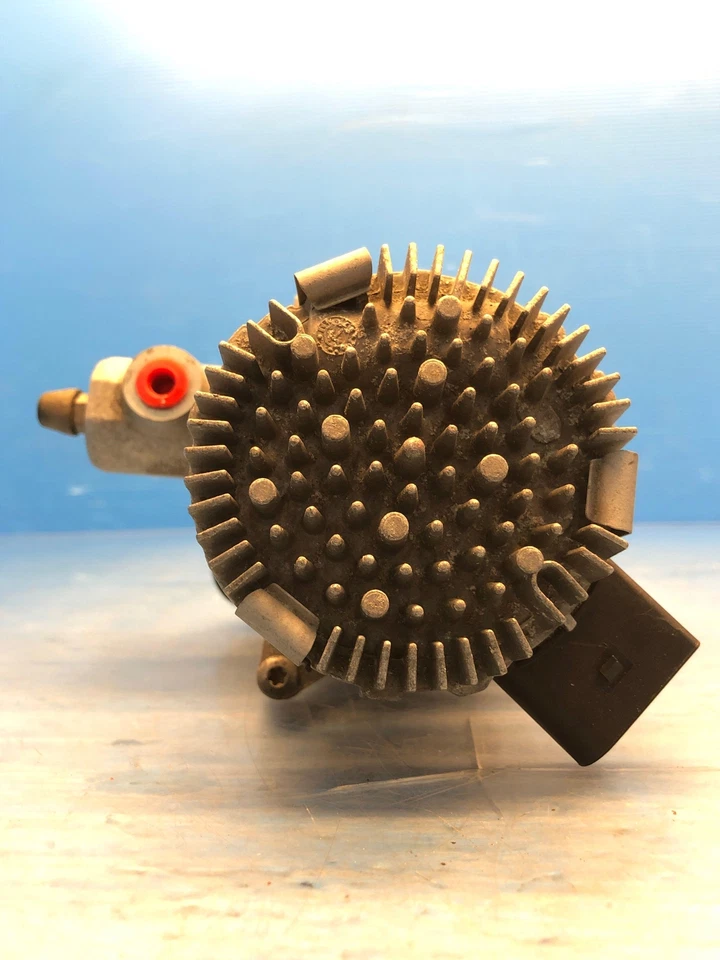 AUDI A3 2016-2017 OEM ELÉCTRICO FRENO PRESIÓN CILINDRO UNIDAD DE PRENSA 5QE614307D Foto 2 de 4