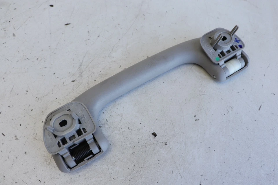 Manija de agarre de techo interior delantera J155 Mercedes Benz ML63 AMG 2007 W164 Foto 2 de 2