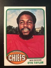1976  Topps  Football  # 362  Otis Taylor     NM-MINT   (book 2.00)