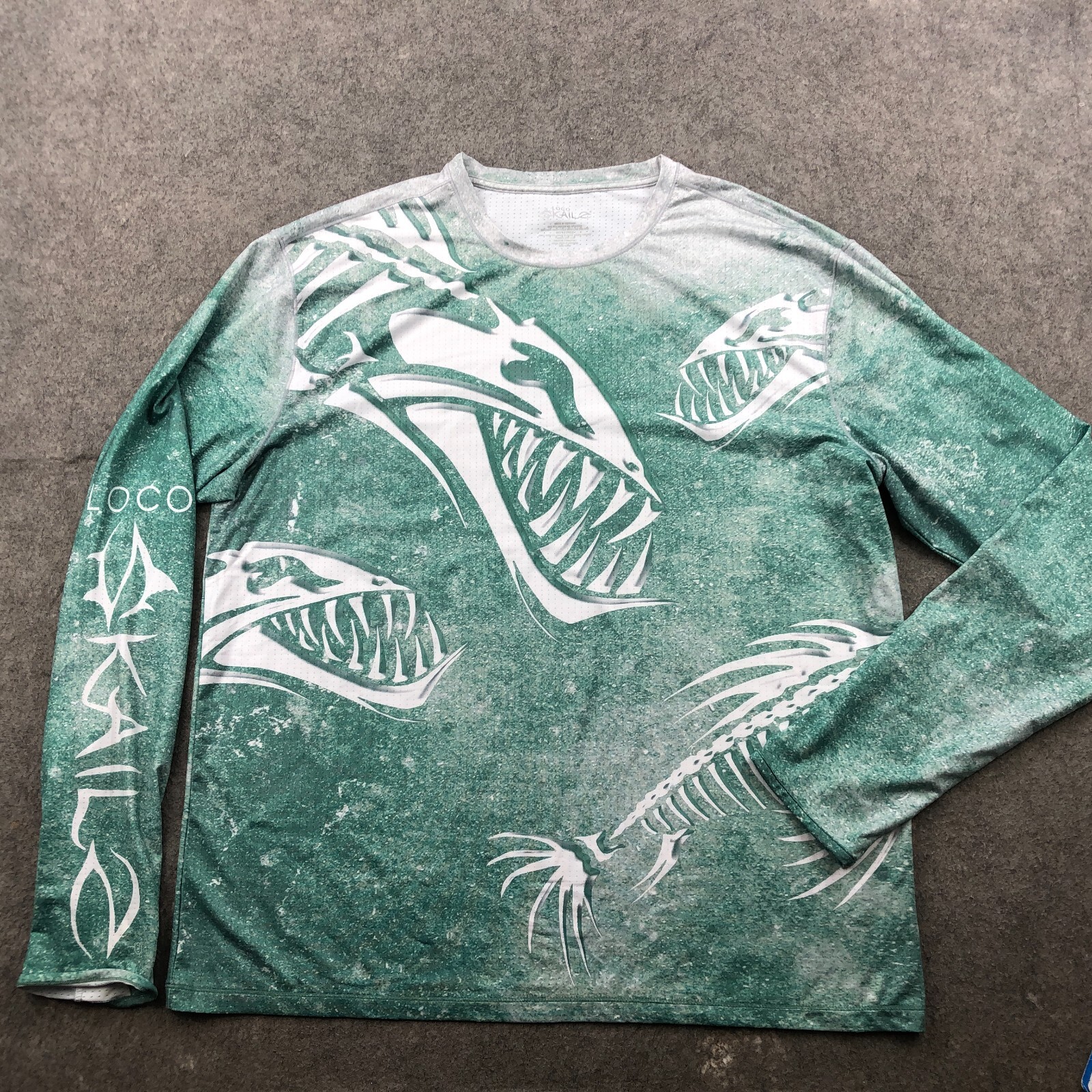 Loco Skailz Shirt Mens XL Green All Over Print Fishing Long Sleeve