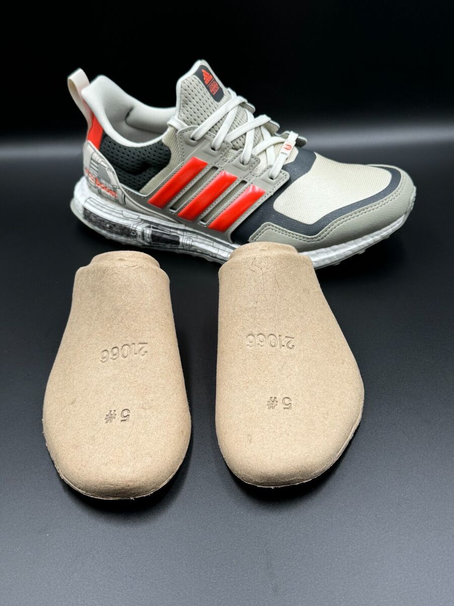 Size 8 - adidas Star Wars x UltraBoost X-Wing Starfighter Size 8 - adidas Star Wars x UltraBoost X-Wing Starfighter