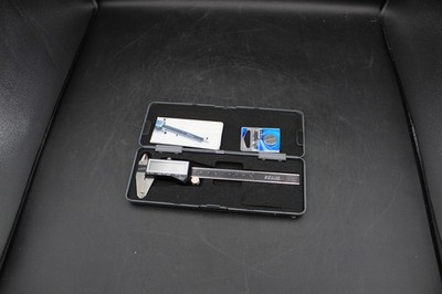 iGaging EZ Cal Digital Caliper 6 Inch LCD Screen Electronic Measuring Tool