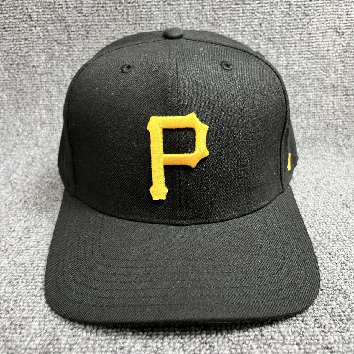 Pittsburgh Pirates '47 Clean Up Adjustable Hat Black Yellow Snapback Cap New