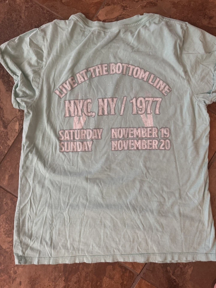 Tom Petty & the Heartbreakers vintage 1977 Live at the Bottom Line NYC Womens L - Image 2 of 2