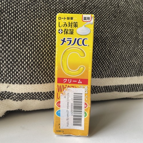 Rohto CC Melanin Anti-Spot Vitamin C Moisturizing Cream 23g JP - 第 1/4 張圖片